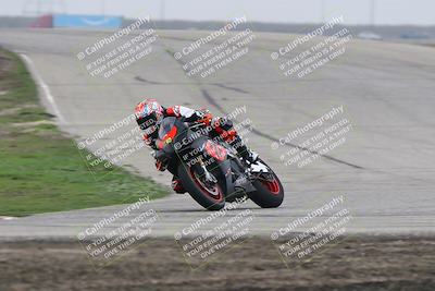 media/Nov-29-2025-TrackDaz (Sat) [[10ae2d9bce]]/A Group/Session 3 (Outside Grapevine)/